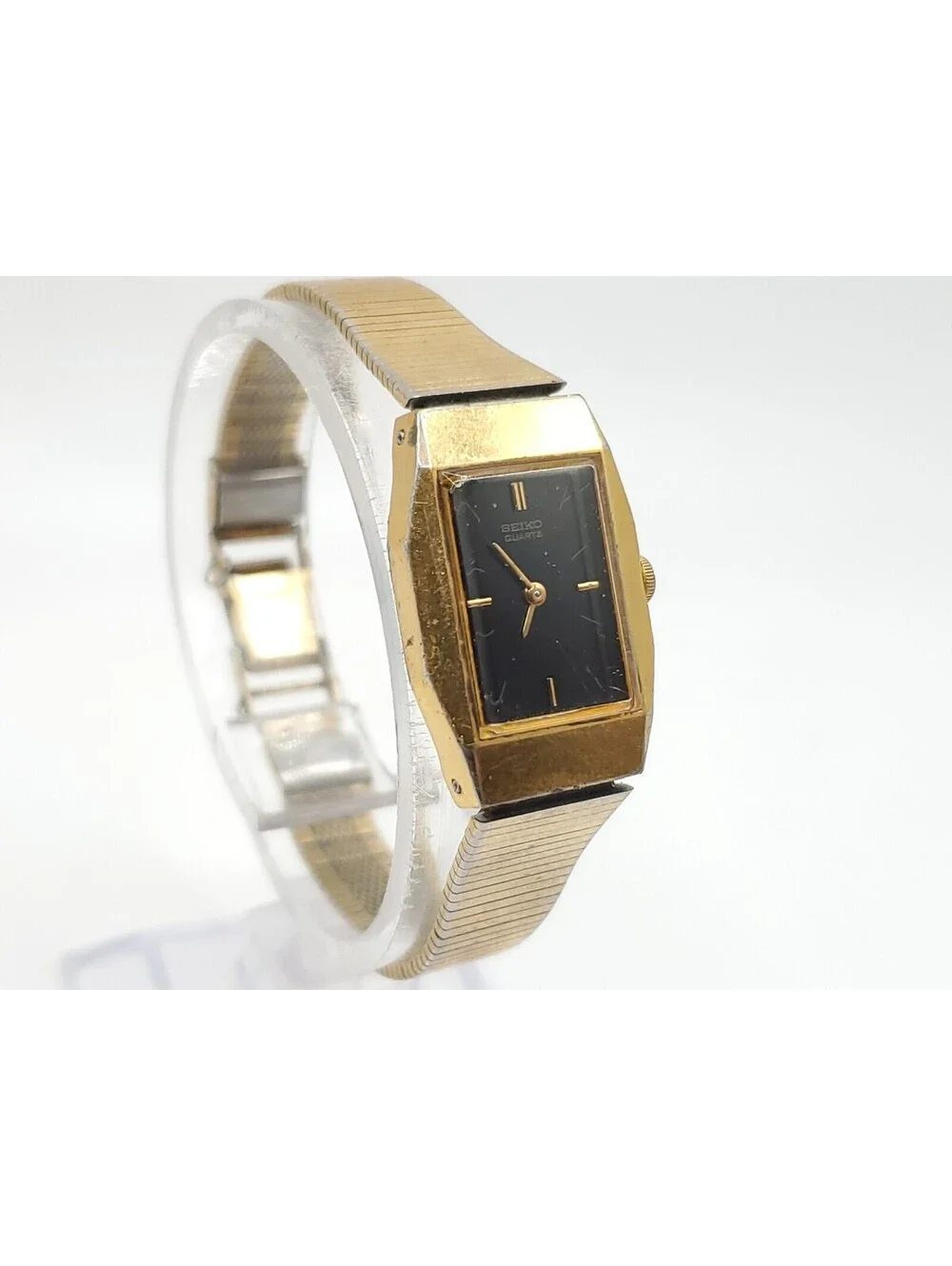 Vintage Seiko Quartz Watch Womens New Battery Gold Tone Black Dial 16mm